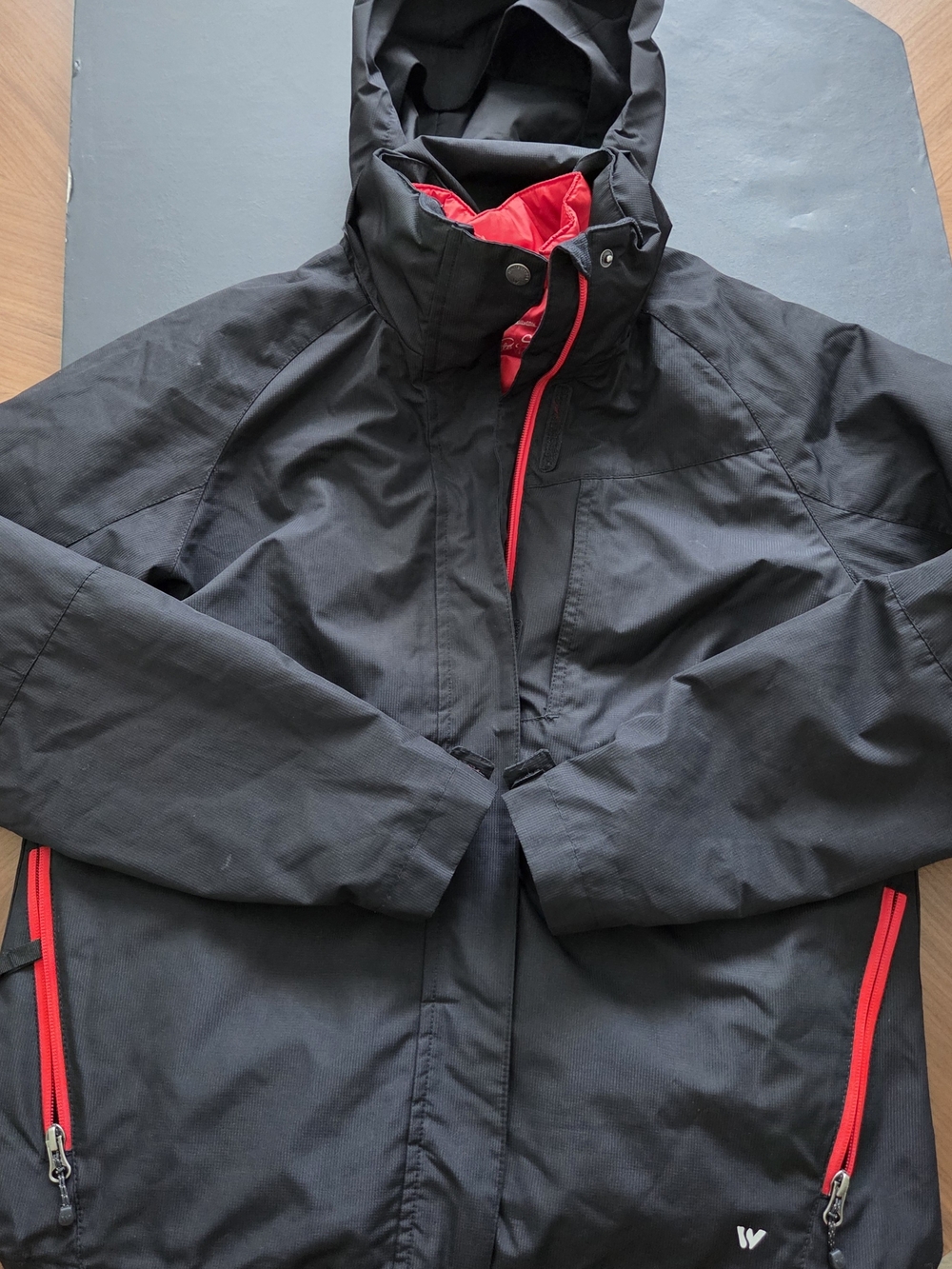 White Sierra Black Raincoat with Red Trim